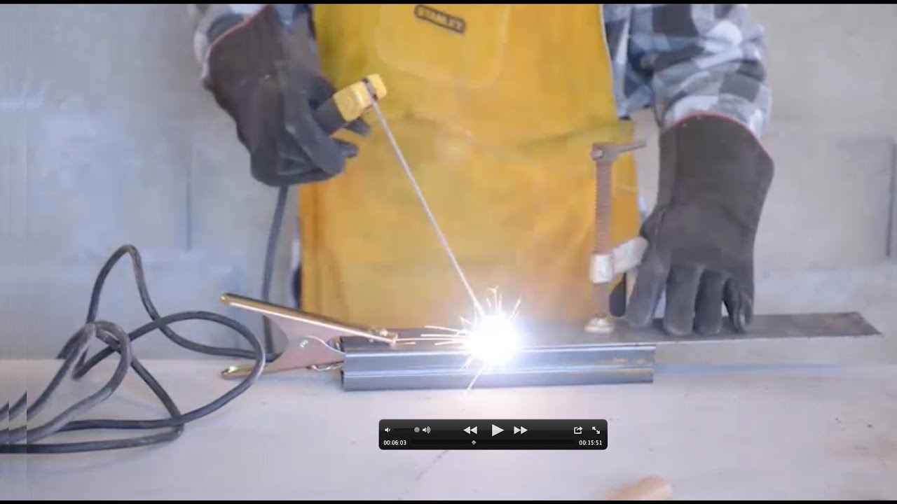 Souder à l'arc - Tuto bricolage avec Robert pour apprendre la soudure à l'arc