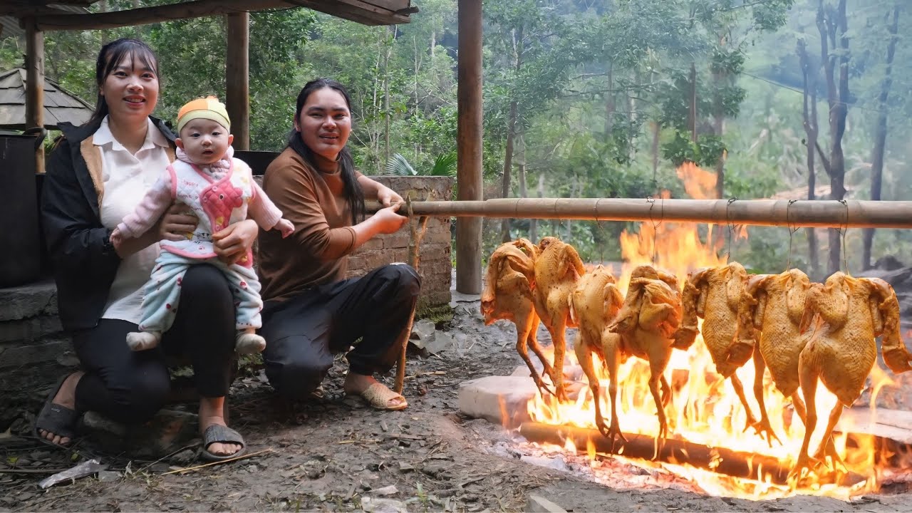 Traditional smoked chicken making process, farm life. SURVIVAL ALONE