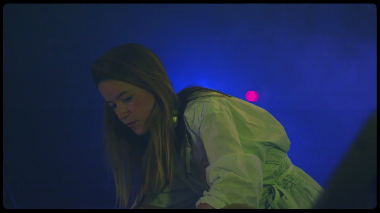 Coline Cornélis - Lay A/V, Beursschouwburg Brussels