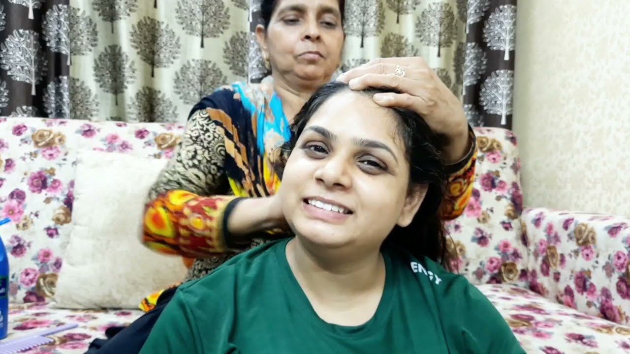Hair Oiling by SASU MOM / क्या आपकी Sasu Mom भी करती है इतनी केयर ?