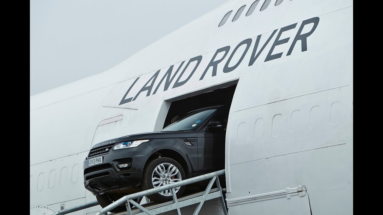 Driving the new Range Rover Sport through a Boeing 747