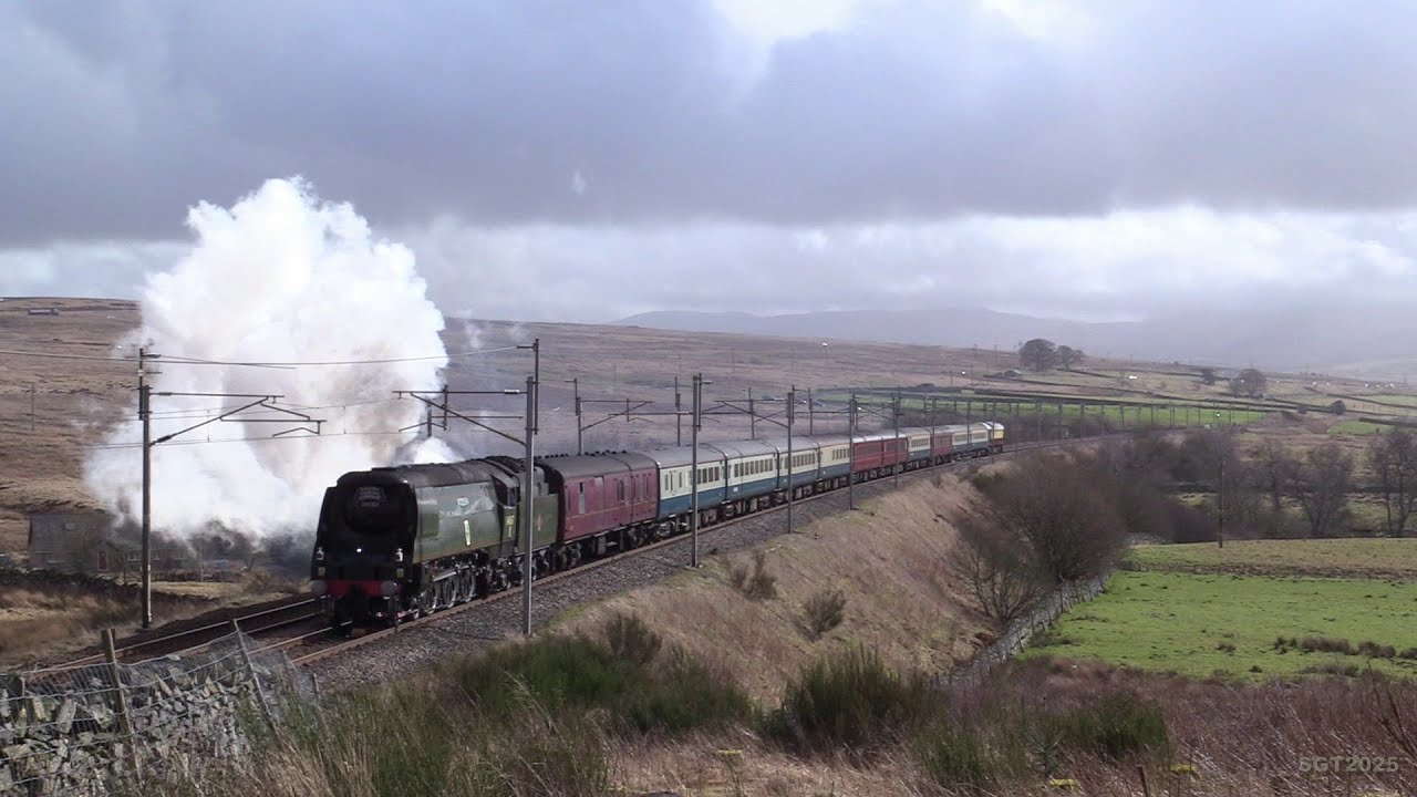 34067 Tangmere Takes on  Shap bank on the Winter Cumbrian Mountain Express  22/2/25.
