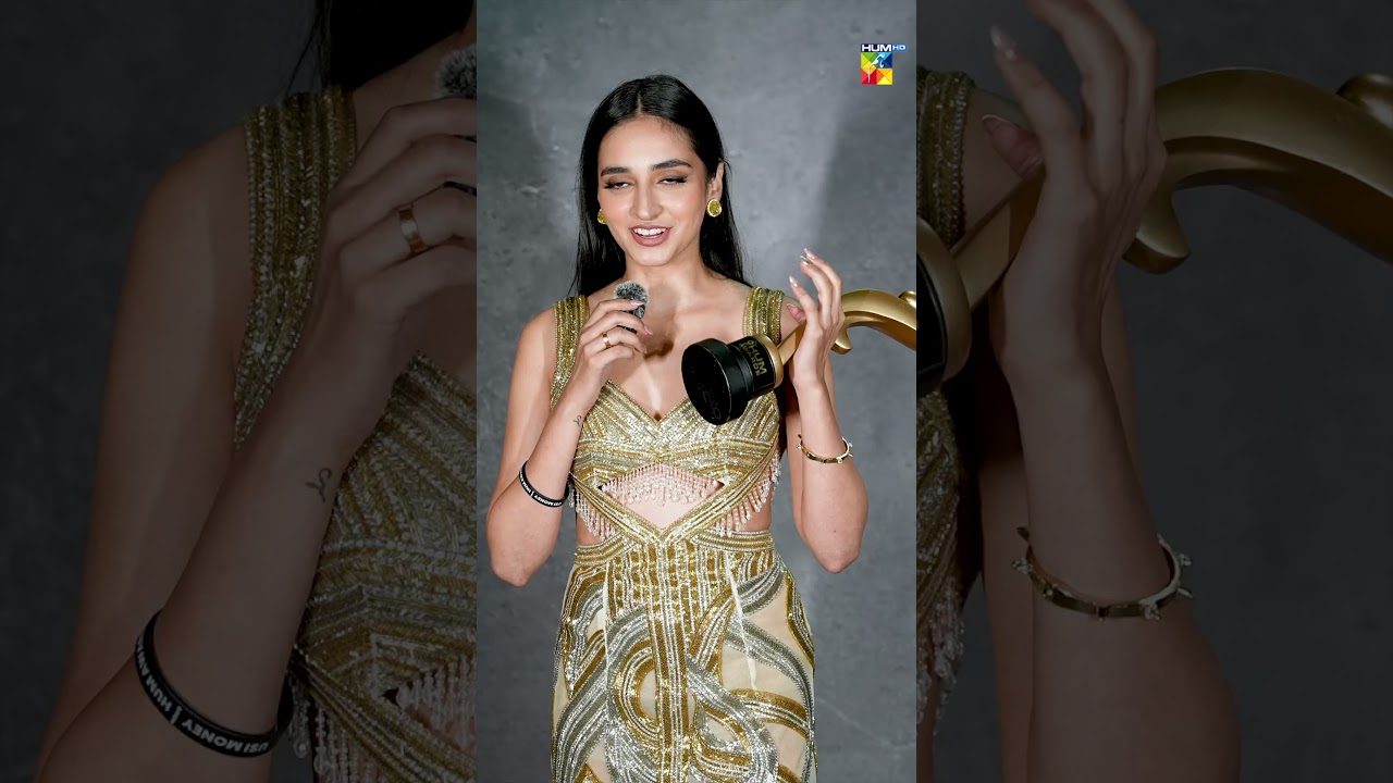 Mamya Shajaffar Wins Best Debut Actor (Female) at Kashmir 9th HUM Awards! 🌟🎉