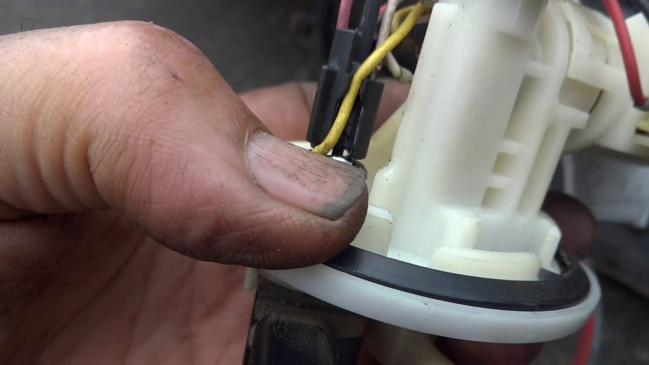 Nmax YAMAHA não pega , de acordo com o cliente o scooter, estava andando  e o motor desligou.