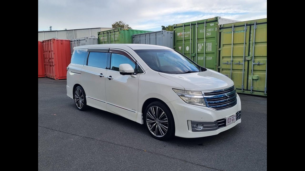 2010 Nissan Elgrand E52 Rider 3.5 V6, a luxurious and versatile people mover
