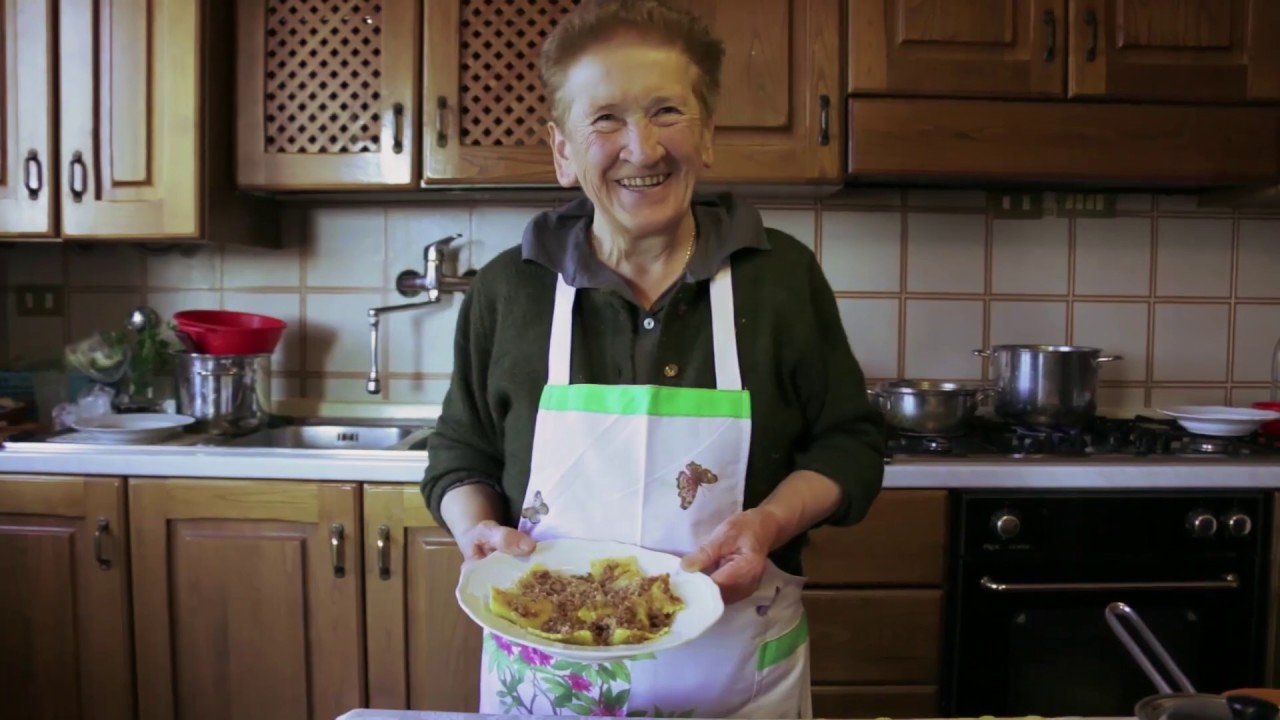 Pasta Grannies discover potato filled ravioli called Tortelli Di Mugello