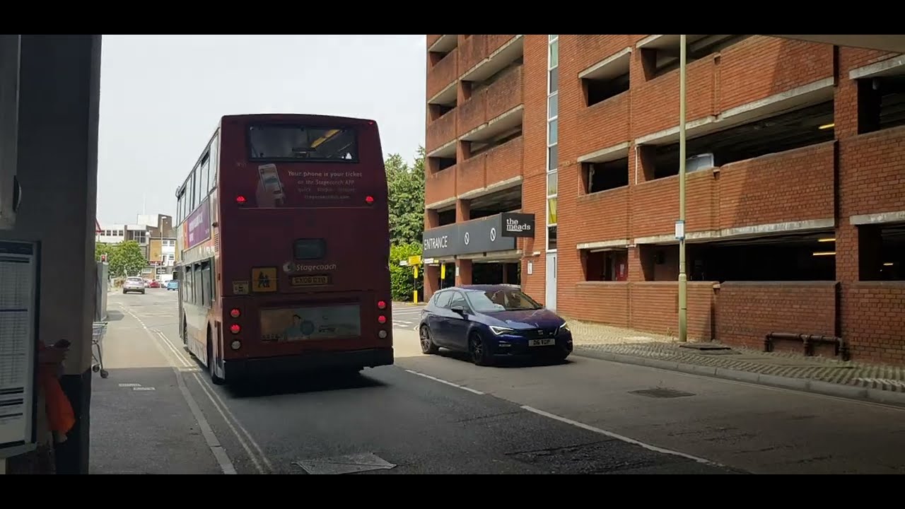 Here is the stagecoach bus 18515 on the number 10 in Farnborough Saturday 17 June 2023