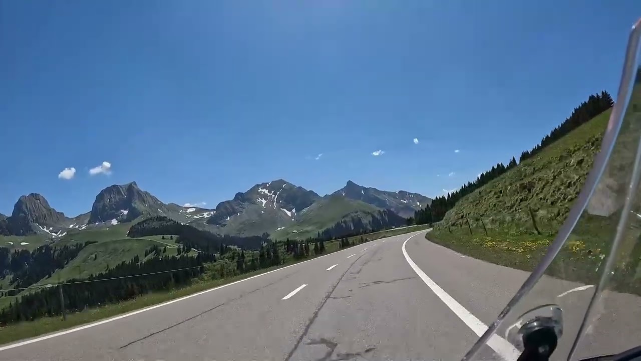 Gurnigelpass - a hidden gem in the Swiss Prealps 🇨🇭🏍️