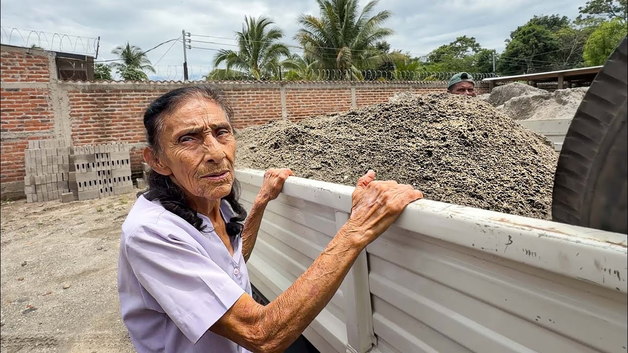 Me lleve a trabajar a la abuela😥