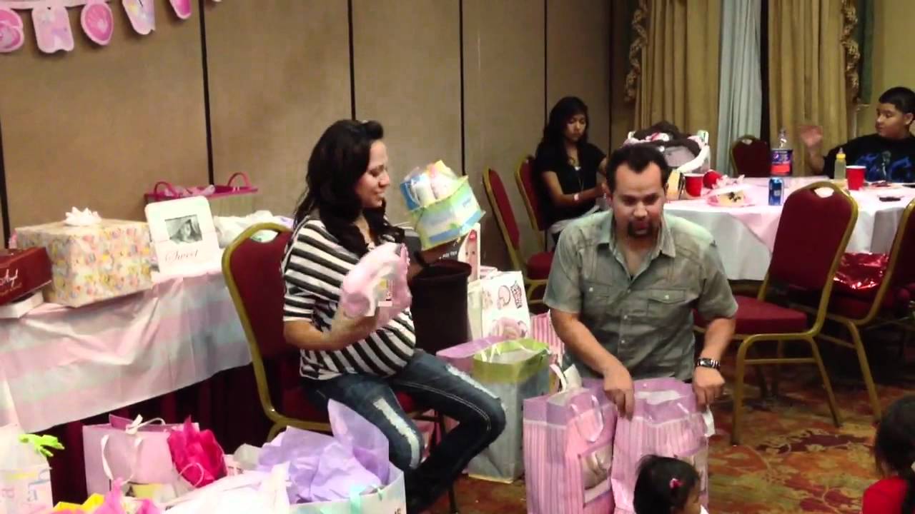 Zoey's baby shower gifts (opening)