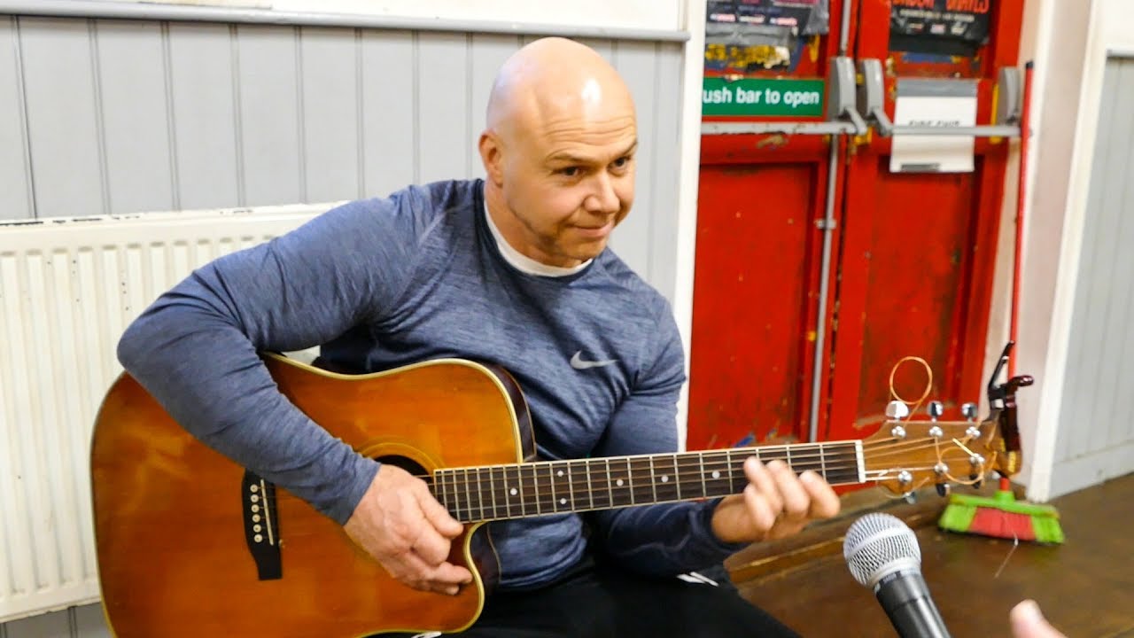 WORLD PREMIERE: Dominic Ingle SINGS TO KELL BROOK & others who left in 2018