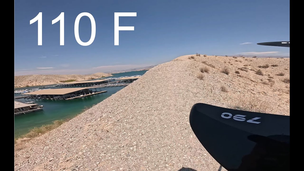 Local Hawaii in the desert - Lake Mohave Cottonwood Cove