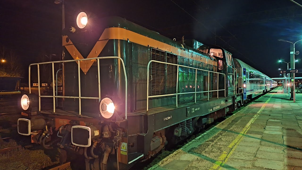 SU42-536 z wzmocnionym TLK WETLINA na stacji Jasło