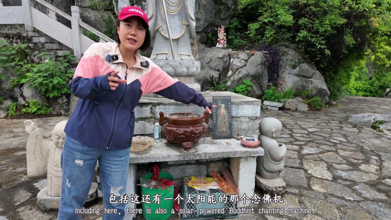 你敢相信吗，就在桂林一座垂直300多米的山腰上，竟然藏着一座明朝古寺，里面还有亿万年的山洞，洞里那是错综复杂 环环相扣，传说徐霞客曾经在此住过一晚#旅行 #travel