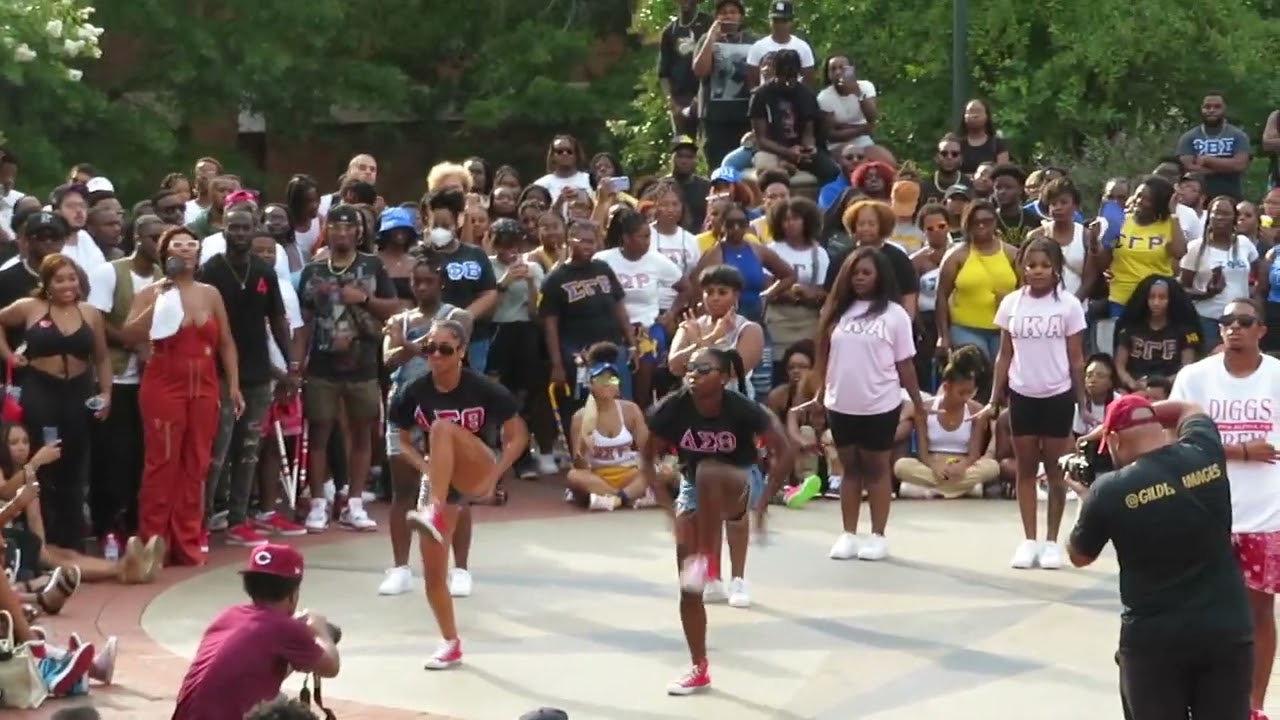 VLOG OF UNC CHARLOTTE 2022 YARDSHOW | Fraternities & Sororities
