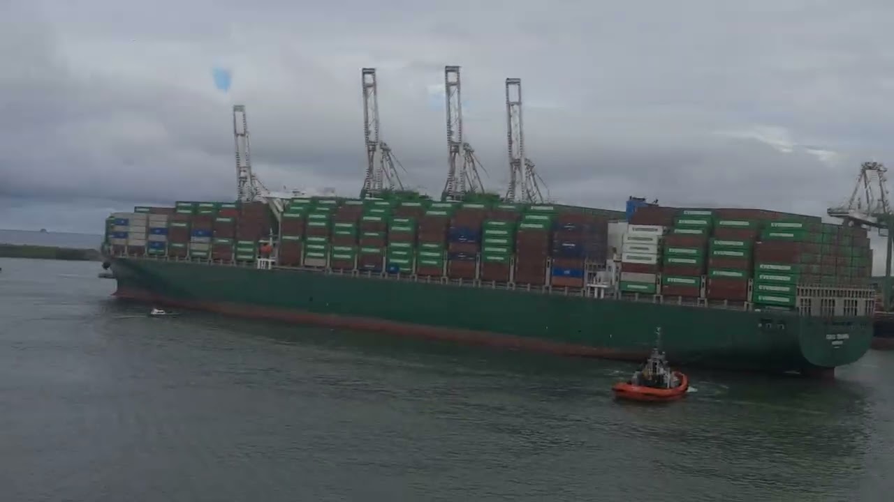 SALIENDO DE PANAMÁ  PASANDO POR LA ESPERA DE LOS BUQUES.