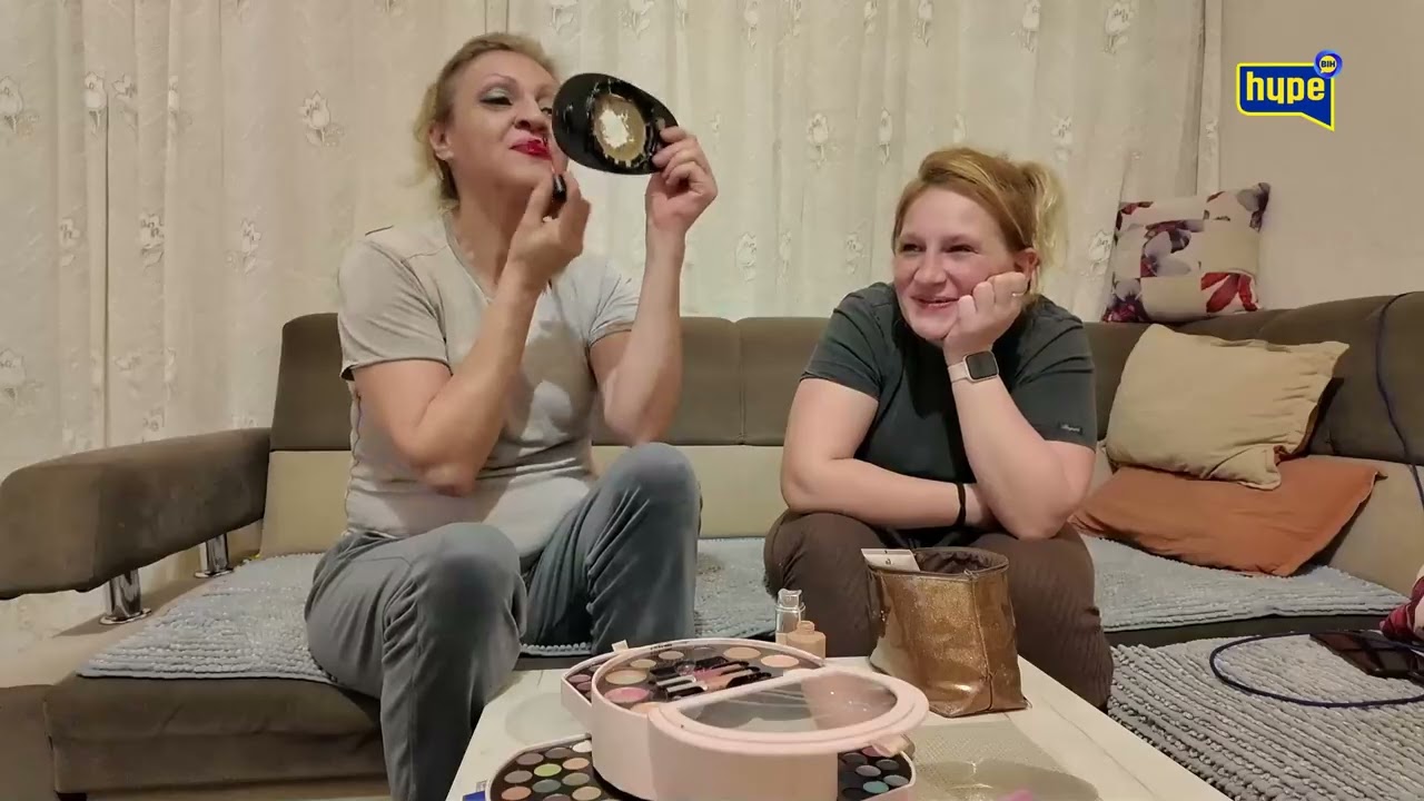 Večera JE SULTAN POD MOJOM KOMANDOM? Fatima joj daje savjete za šminku?