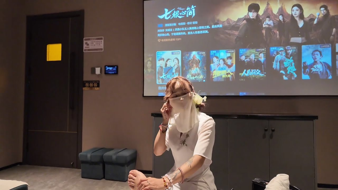 她摘下面纱那一刻，我心动了，深圳足浴按摩探店