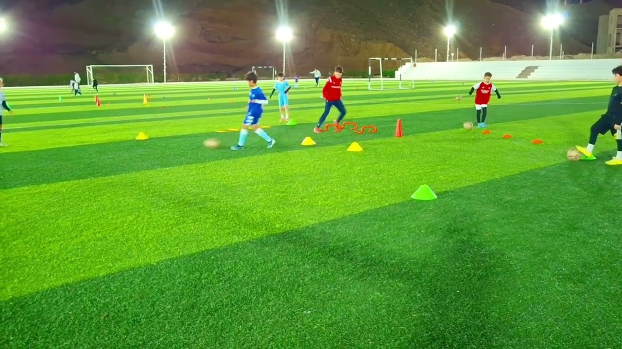 Soccer training for developing dribbling and passing with agility and coordination drills #football 