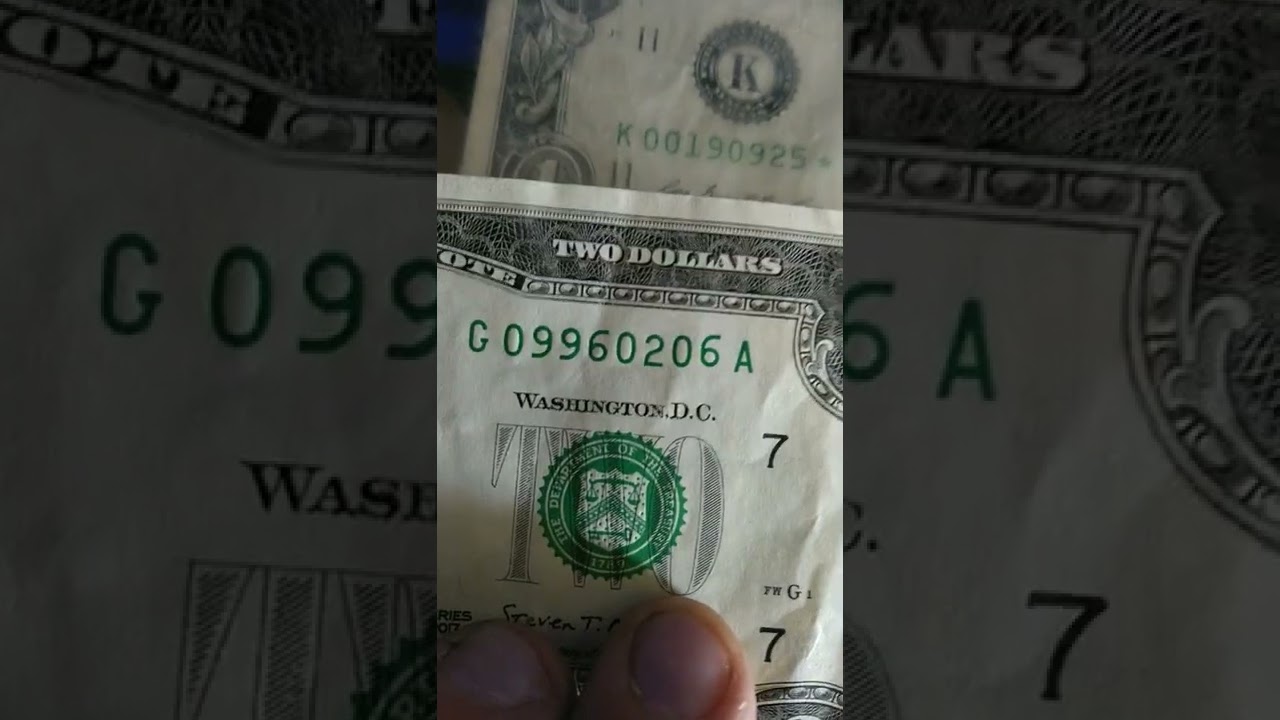 2017a 2$ bill looks like it has a misprint serial number off center 6