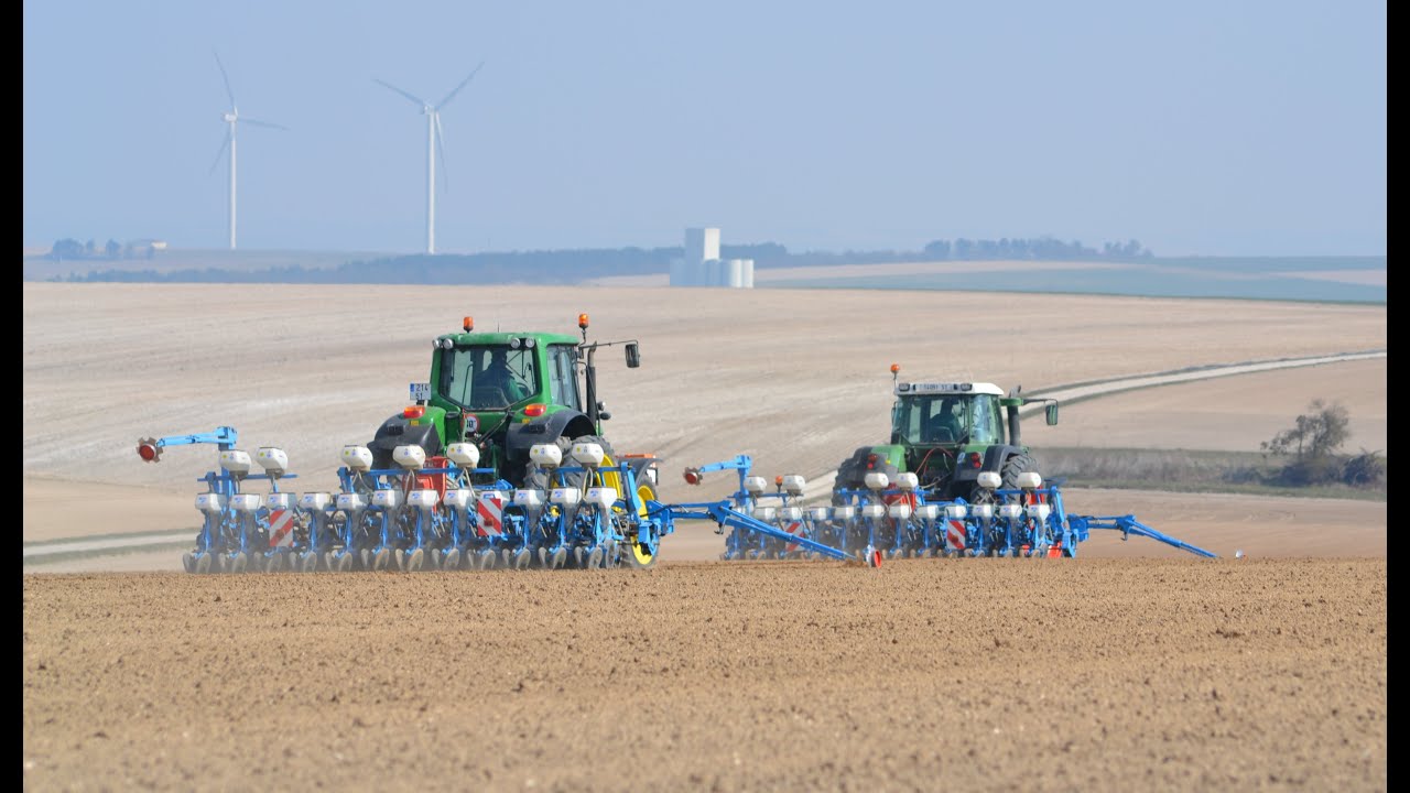 Semis de betterave avec deux Monosem 12 rangs !!!! dans la Marne
