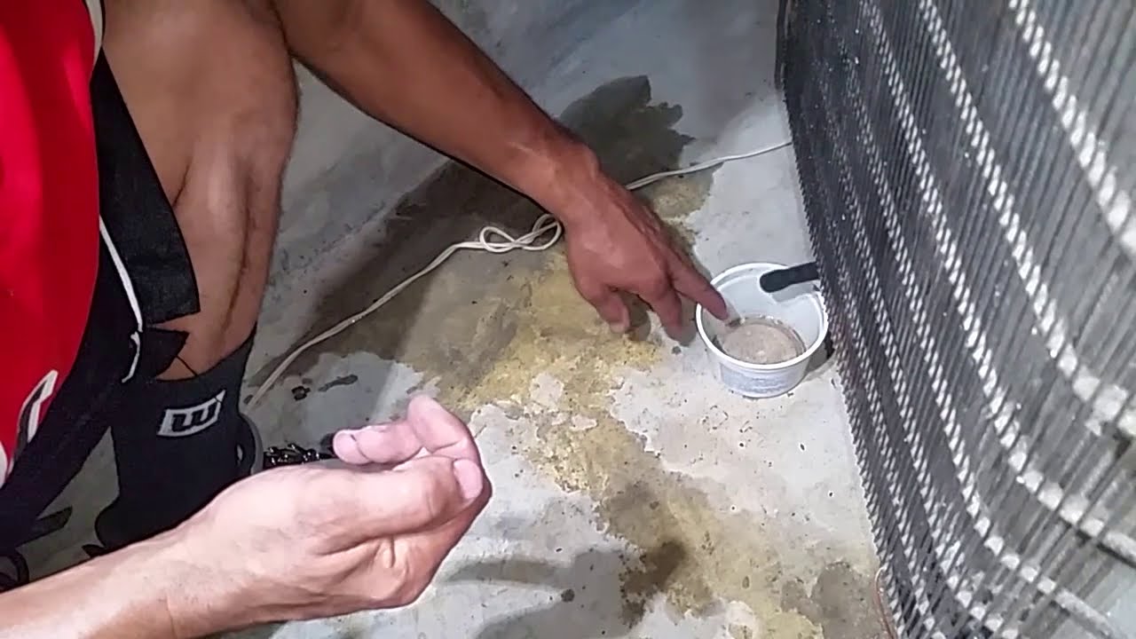 Como destapar el drenaje de mi refrijerador con una aspiradora.