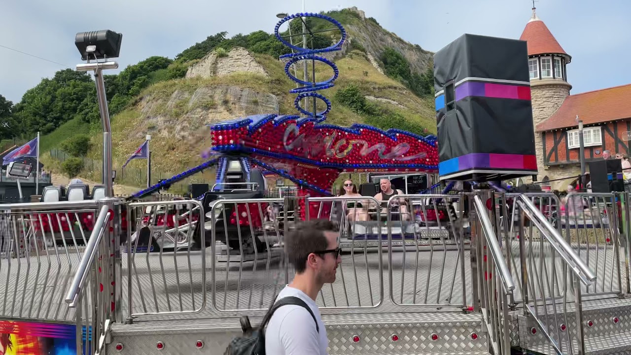 Billy Crows Cyclone Lifting Twist (Luna Park Scarborough)