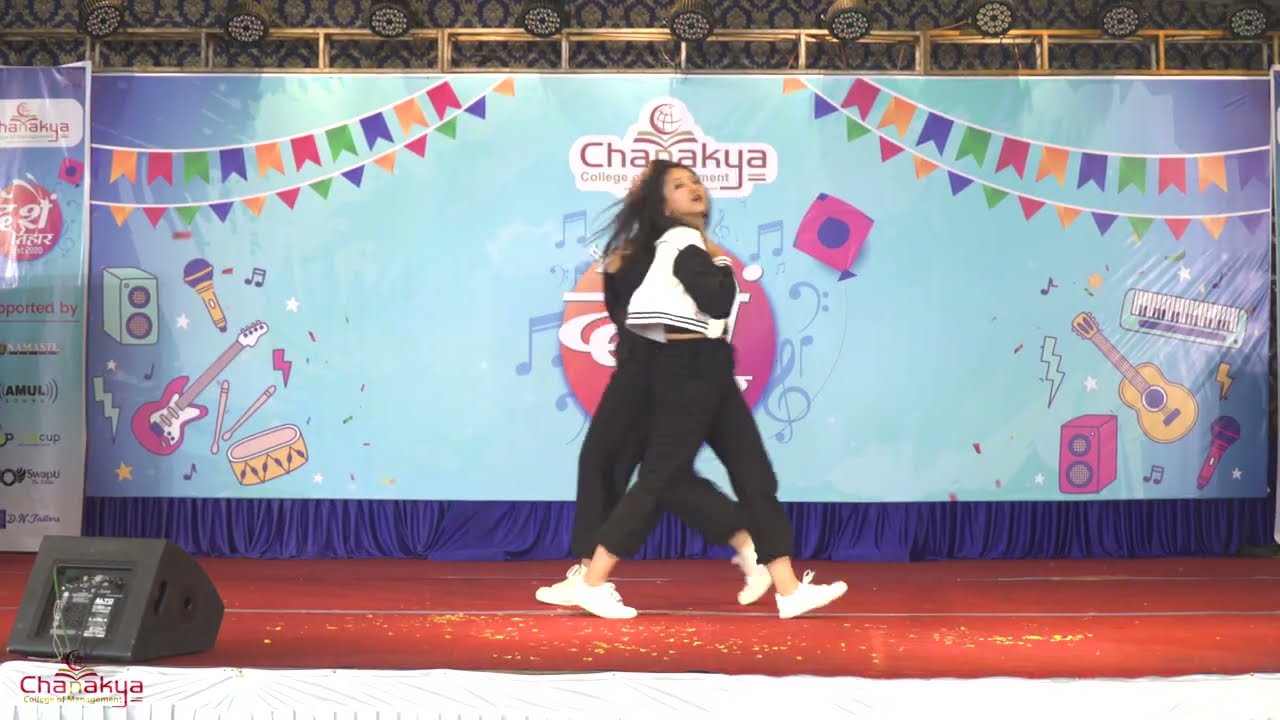 Dance by Aayusha and Rashila | Chanakya Dashain Tihar Fest 80'