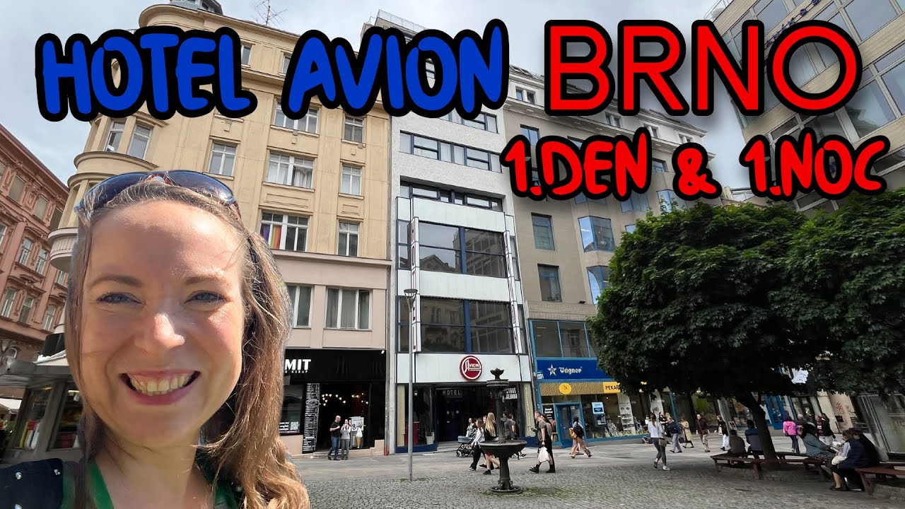 Nejužší Hotel v Evropě je v Brně? | Prosklená Koupelna u Postele? Recenze Hotelu Avion | Miluju Brno
