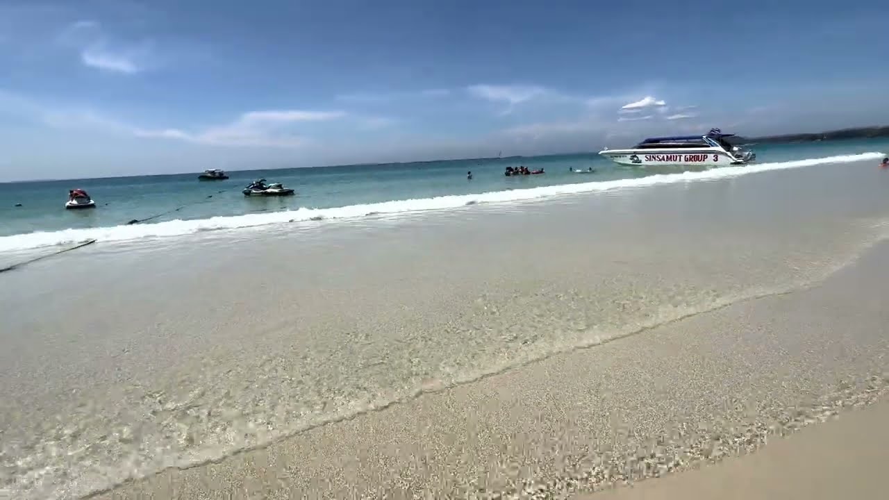 Koh Samet | Ao Phai beach 🏖 | Sai Kaew beach 🏖 | walking on the beach 🏝at morning.