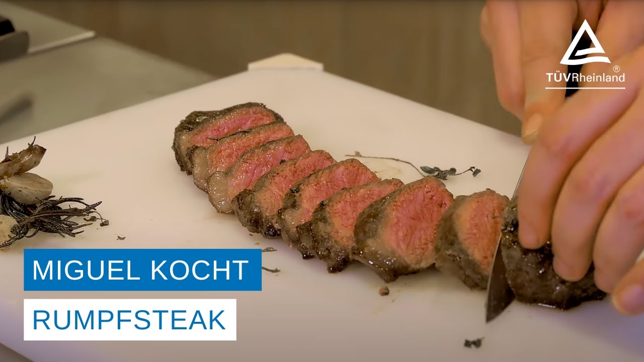 Miguel cooks | Frying steaks in a pan | How to handle with hot oil
