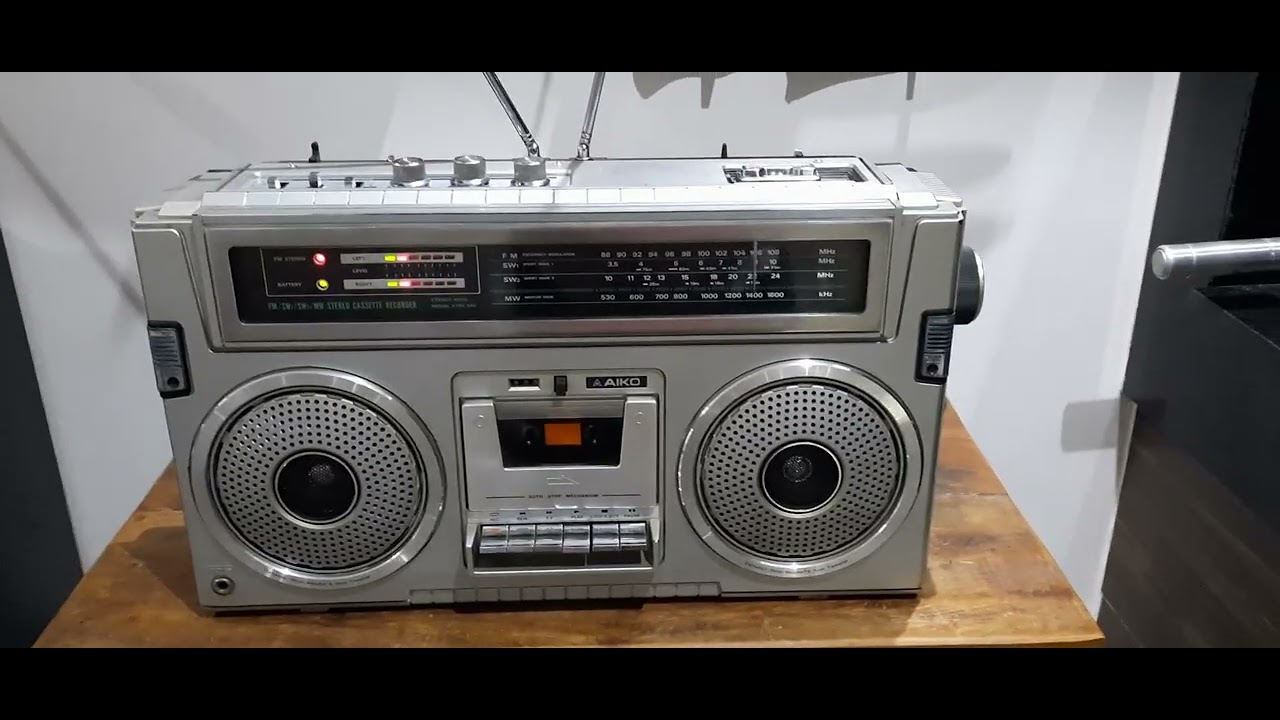 Radio bombox  Aiko atpr-550 valor r$1.000 zap 19 994066902 