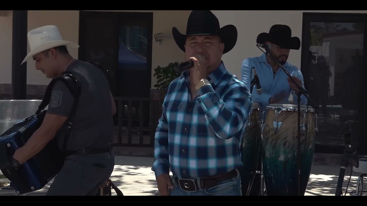 Palomo- Veinte Novias (Video Oficial)