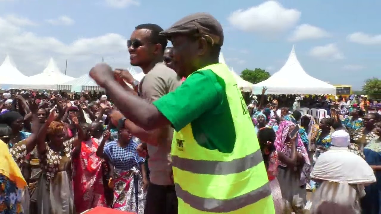 CHILIBASI PERFORMING LIVE AT BWAGAMOYO CHEUPE GROUND PART 2