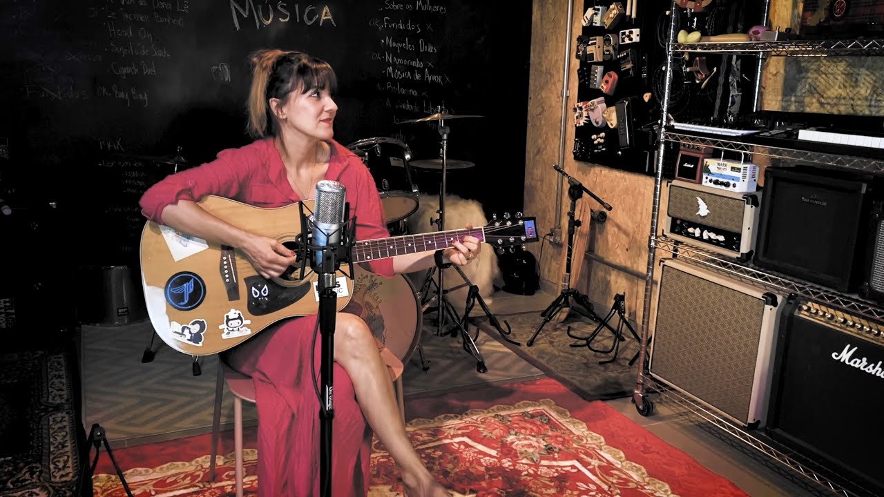 Erika Martins – Plus