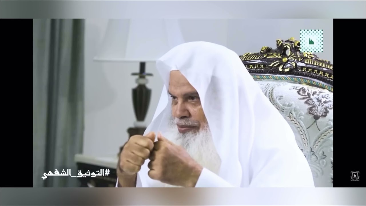 قصة طريفة بين الشيخين عبدالفتاح القاضي ومحمود خليل الحصري | يرويها الشيخ علي الحذيفي