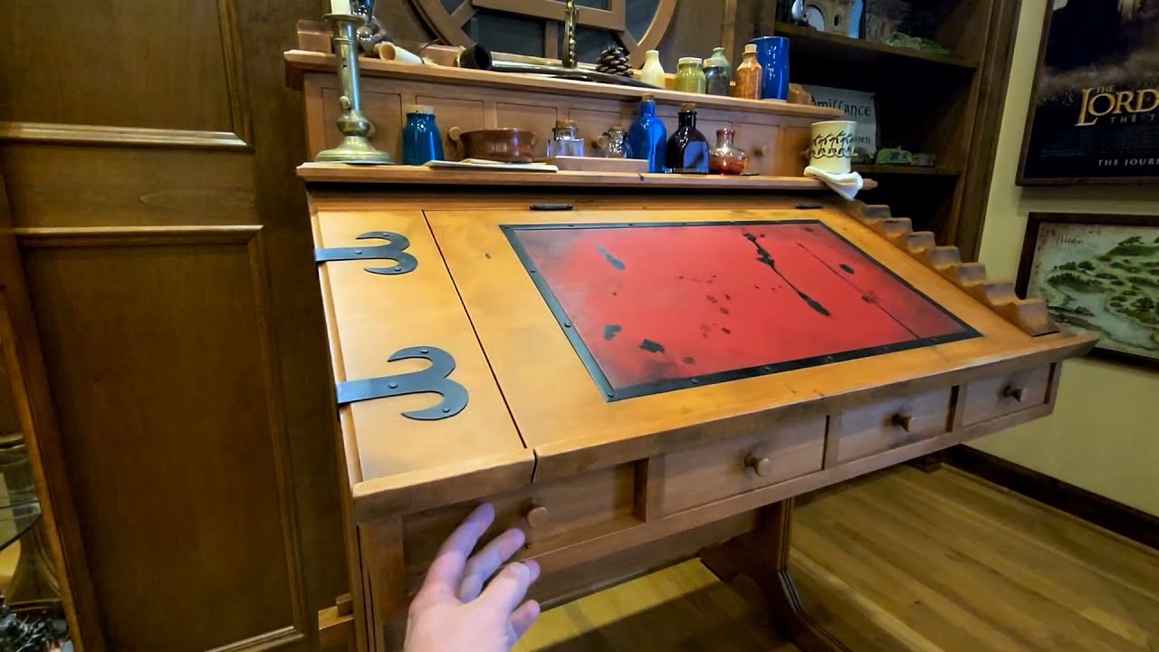Bilbo's writing desk 1:1 prop from LOTR