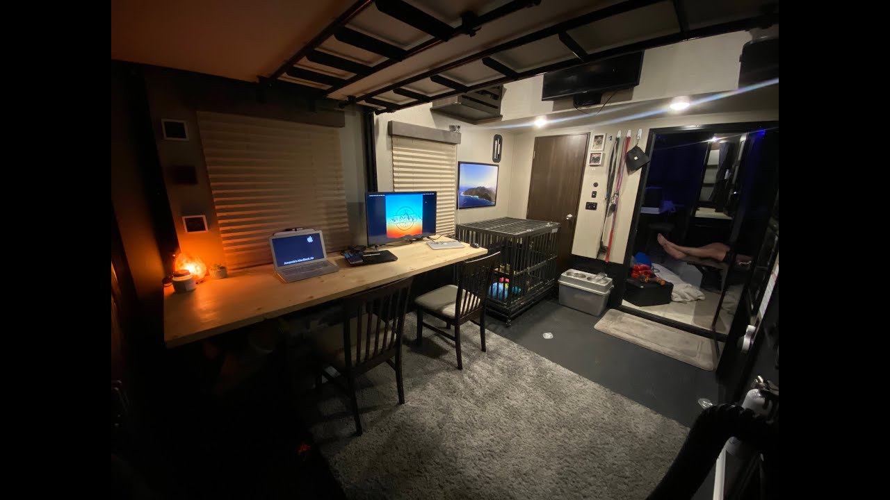 Toy Hauler Office Mod