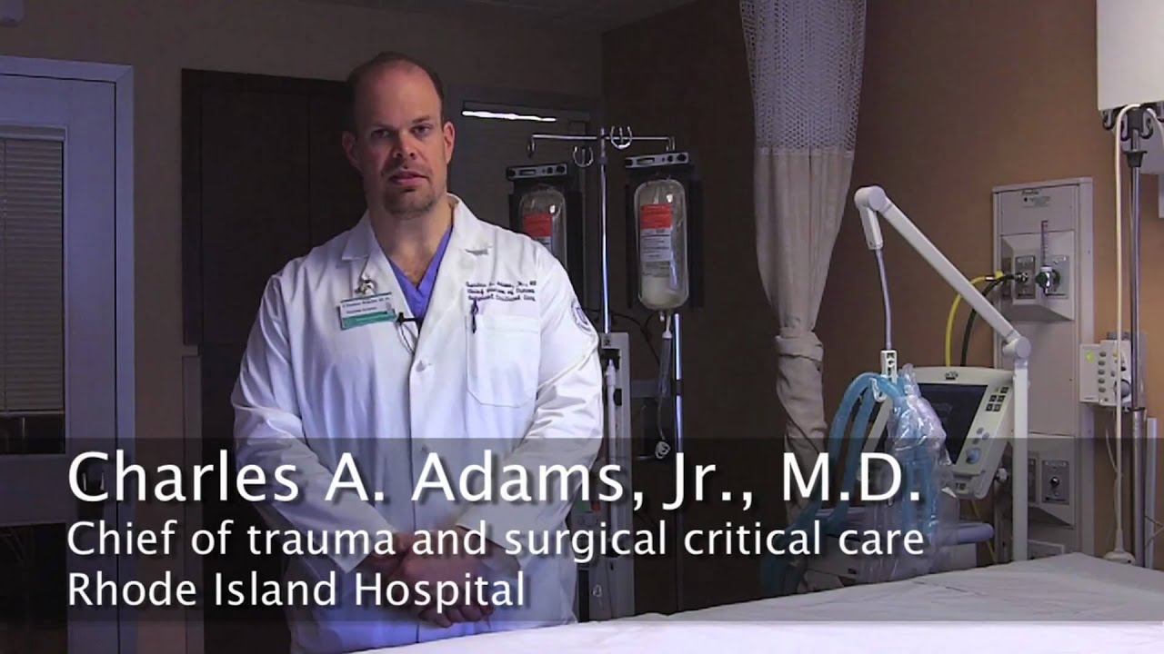What kind of surgeons does a Level I trauma center have?