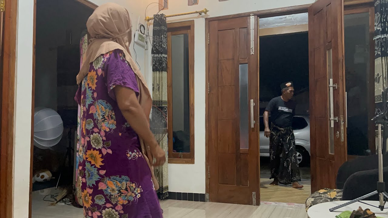 NGLINDUR JAM 20:00 AREP BUDAL TRAWEH
