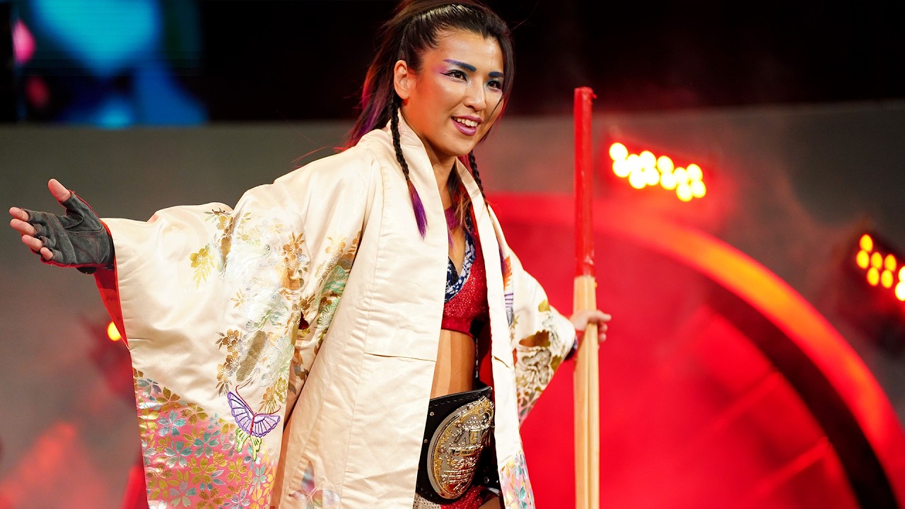 AEW女子世界王者・志田光が登場！
