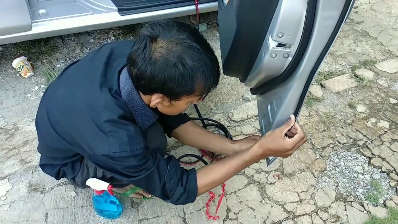 Pasang Peredam Karet B Toyota Calya Sigra