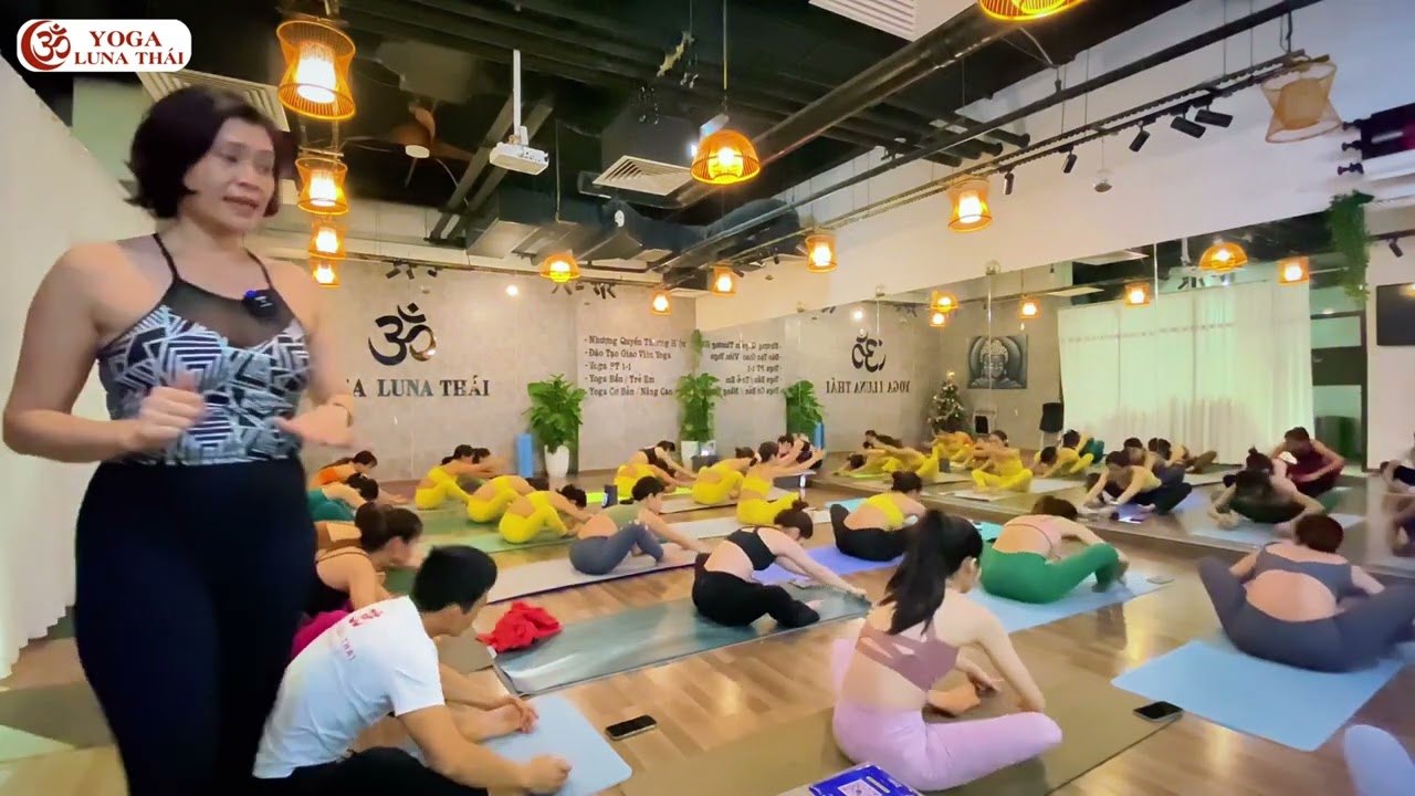 Yoga For Weight Loss | Fat Loss exercises at home | HLV Hằng Thu | 18.2.25