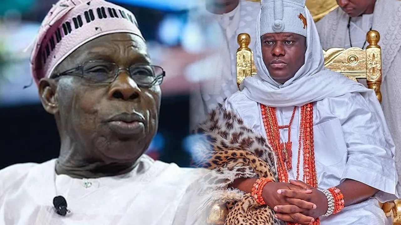 MOMENT OBASANJO WARN AND ADVICE OONI OF IFE NOT TO SUPPORT ANY POLITICIANS IN NIGERIA