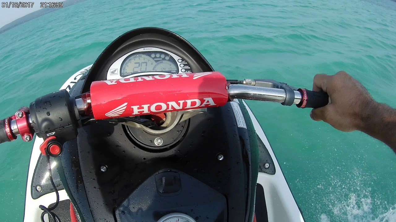 2004 Honda Aquatrax RX12 Turbo + SOLAS Impeller + Pro-Comp Liquid Filled Turbo Boost Gauge