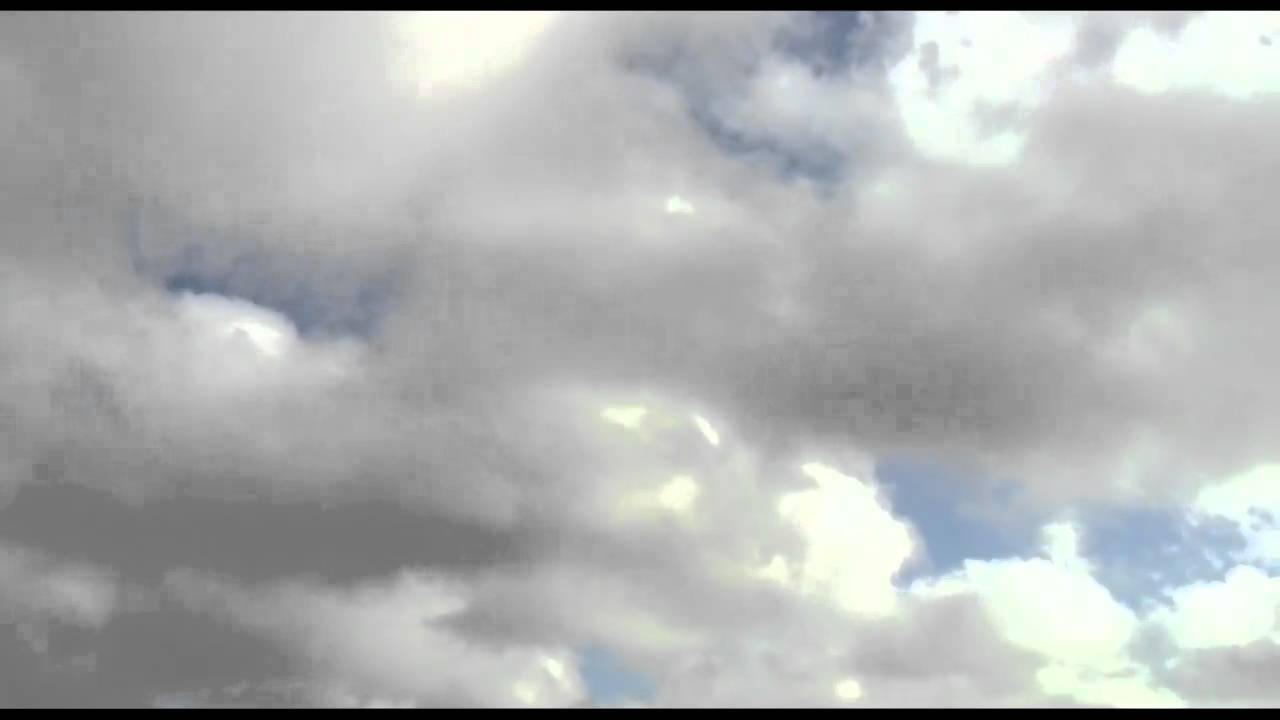 Nuages &agrave; peine - BlueDid