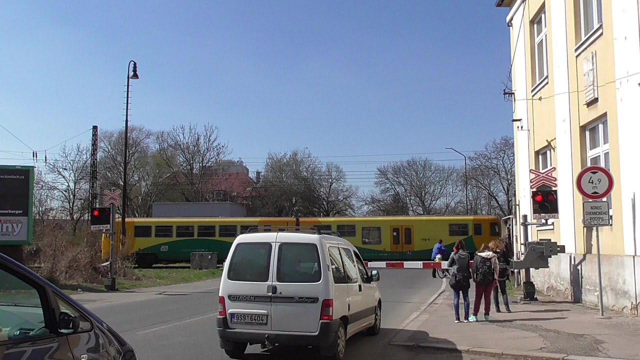 Železniční přejezd Nymburk město #2 [P4950] - 31.3.2017 / Czech railroad crossing