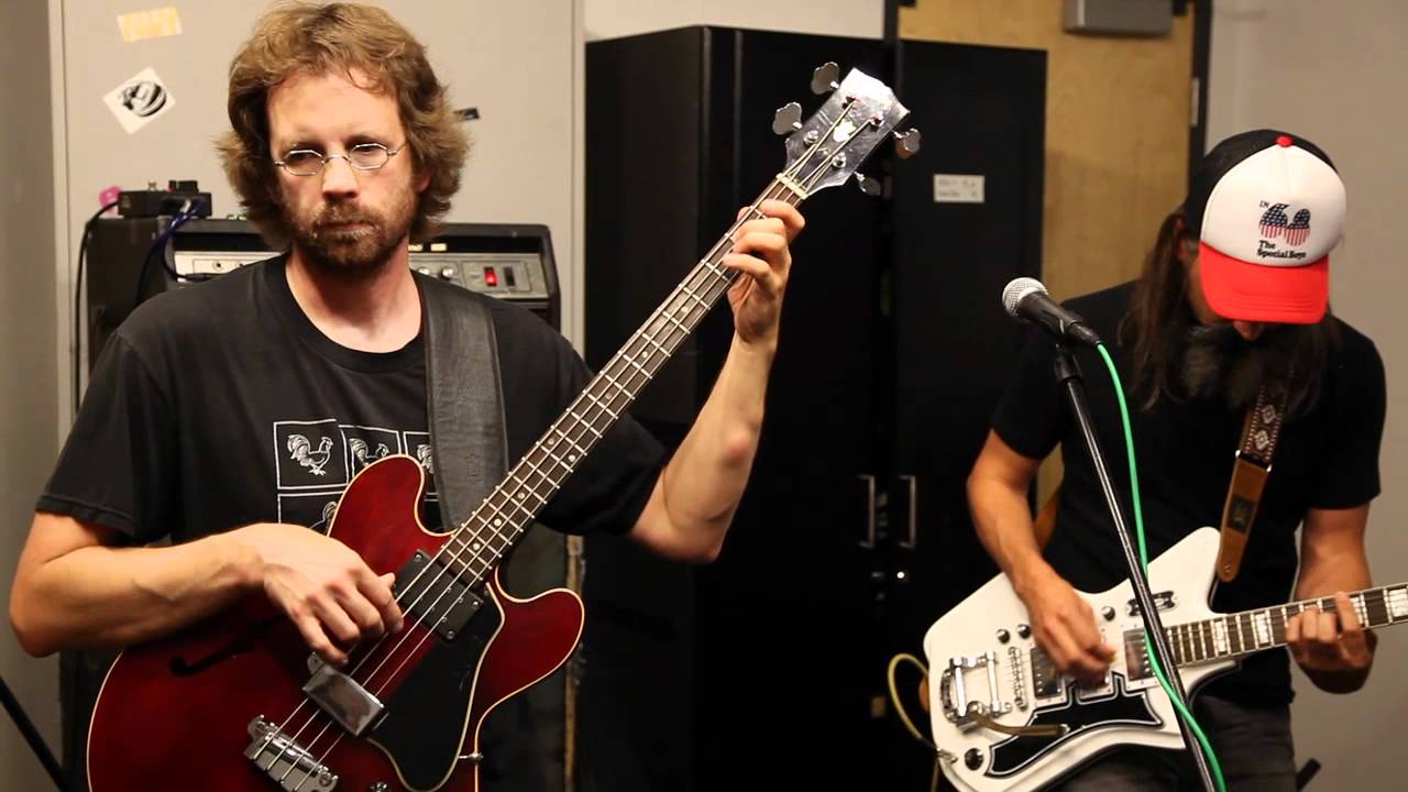 Wooden Shjips - Fallin' (Live on KXLU)