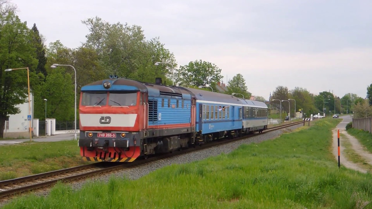 Poslední šumperská bardotka 749.265-5