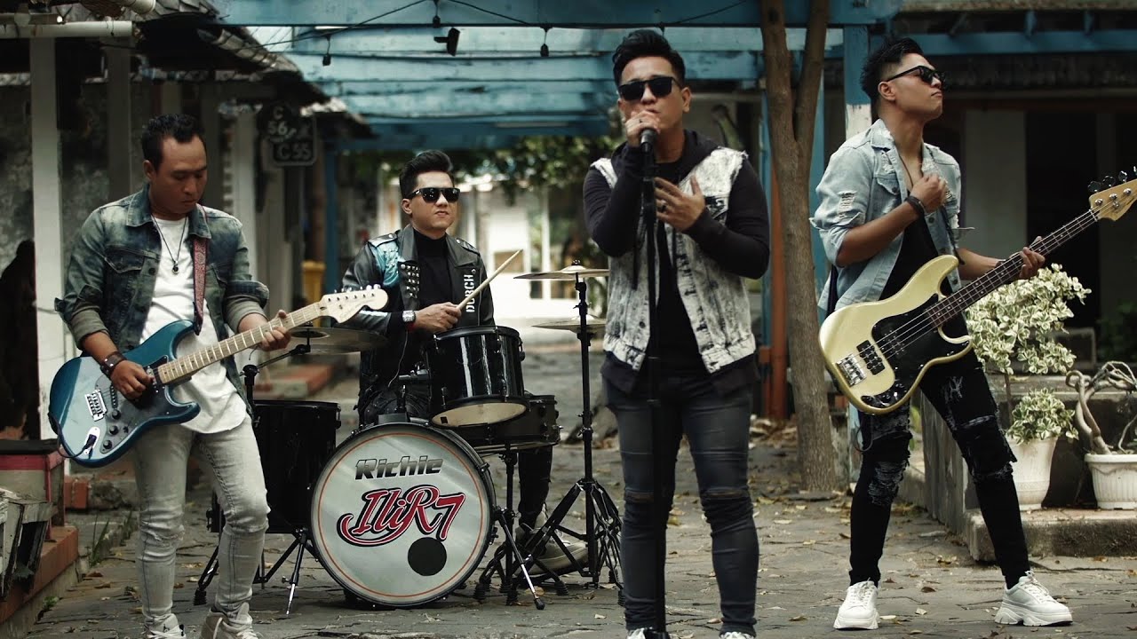 ILIR7 - Asal Kau Setia (Official Music Video)
